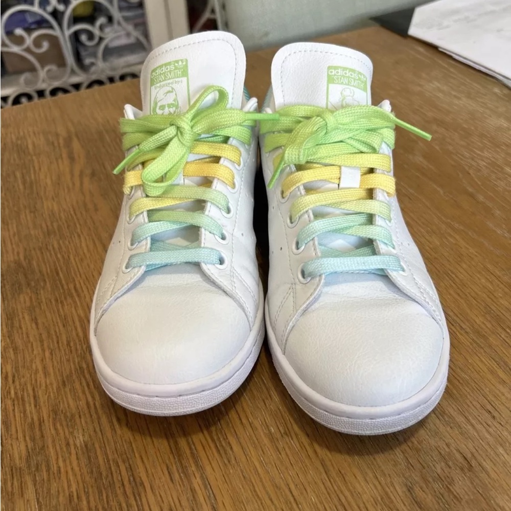 Size 7.5 - adidas Disney x Stan Smith Tinkerbell W